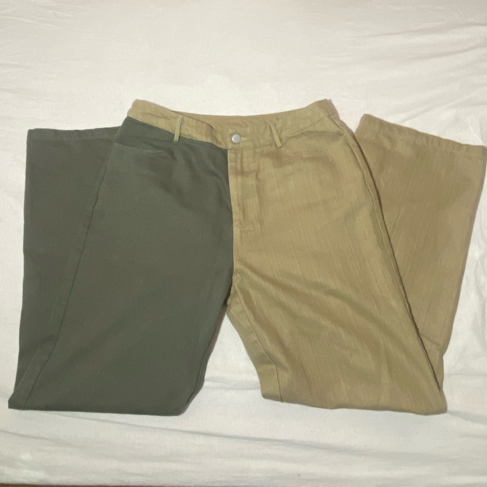 Le Lis Green and Tan Men's Chinos